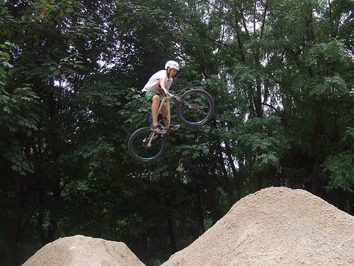 dirt jump 1.jpg
