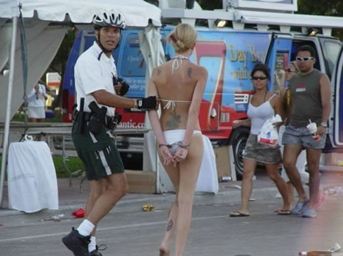 97 Babe Gets Arrested.jpg