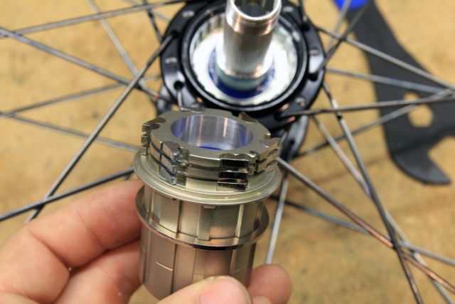 Token-Vigilante-Carbon-275-wheels-650b553.jpg