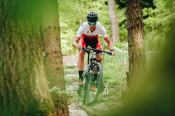 video-2017_inside-specialized-racing-sam-gaze_title.jpg