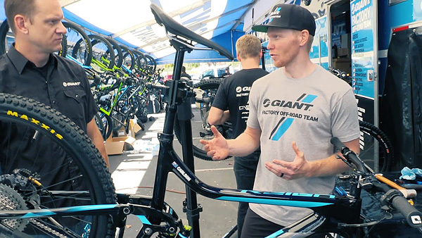 bike-check-2018_josh-carlson-giant-raign-advanced_pic.jpg