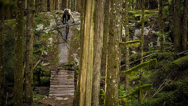 video-2018_yoann-barelli-meta-am-29-squamish_pic.jpg